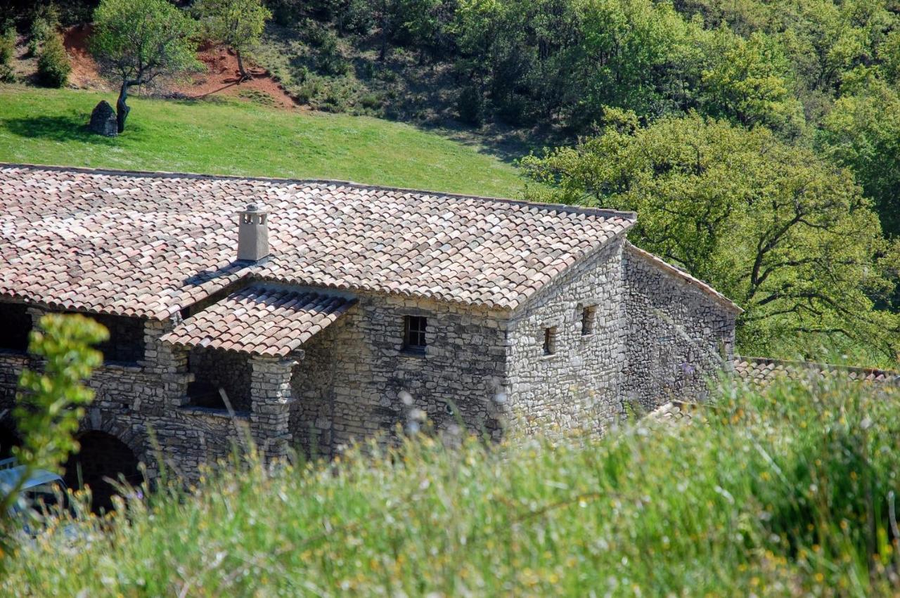 Le Domaine Du Castellas Sivergues Екстер'єр фото