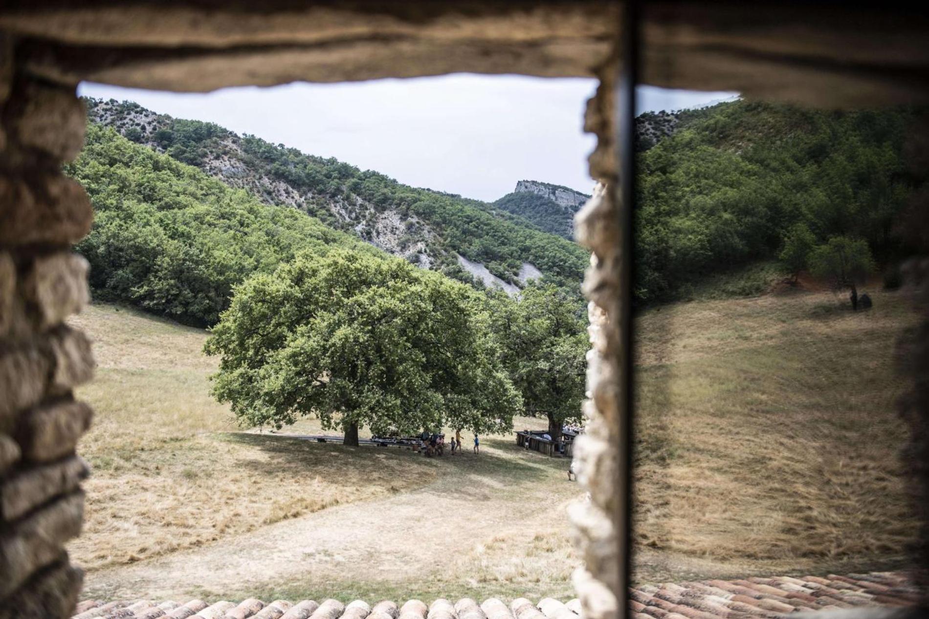 Le Domaine Du Castellas Sivergues Екстер'єр фото